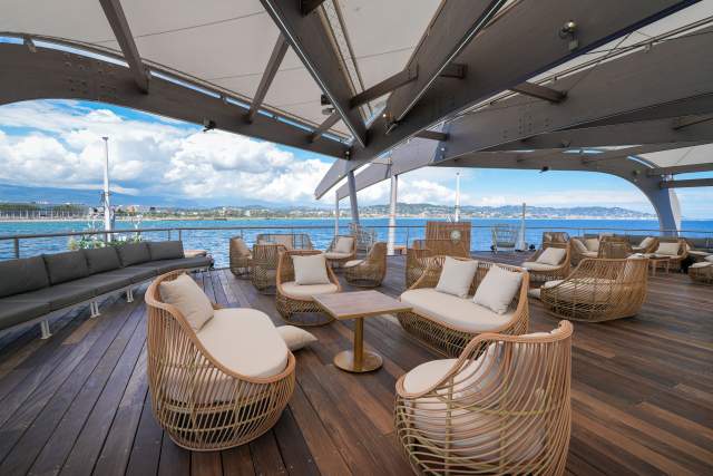 Canua Lounge bar 360